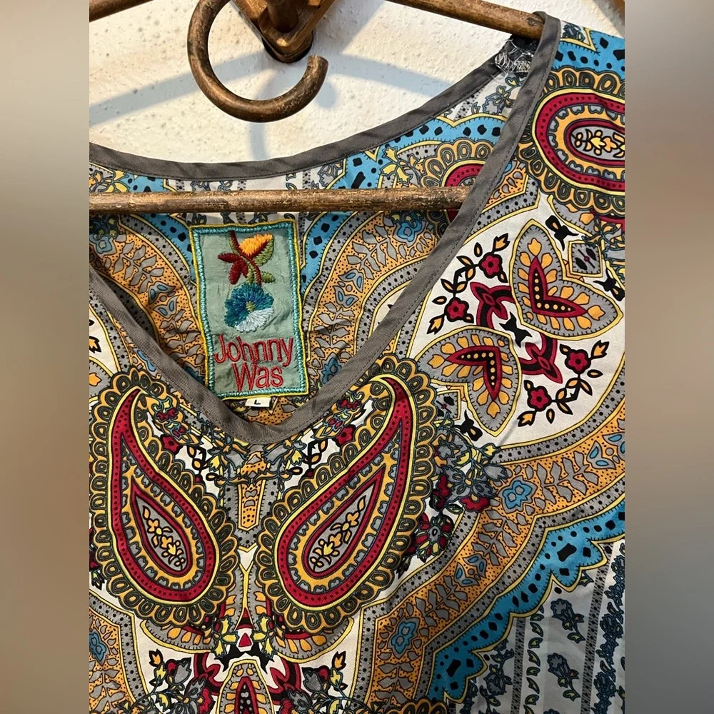 Johnny Was silk tunic blouse paisley print - Picture 3 of 5
